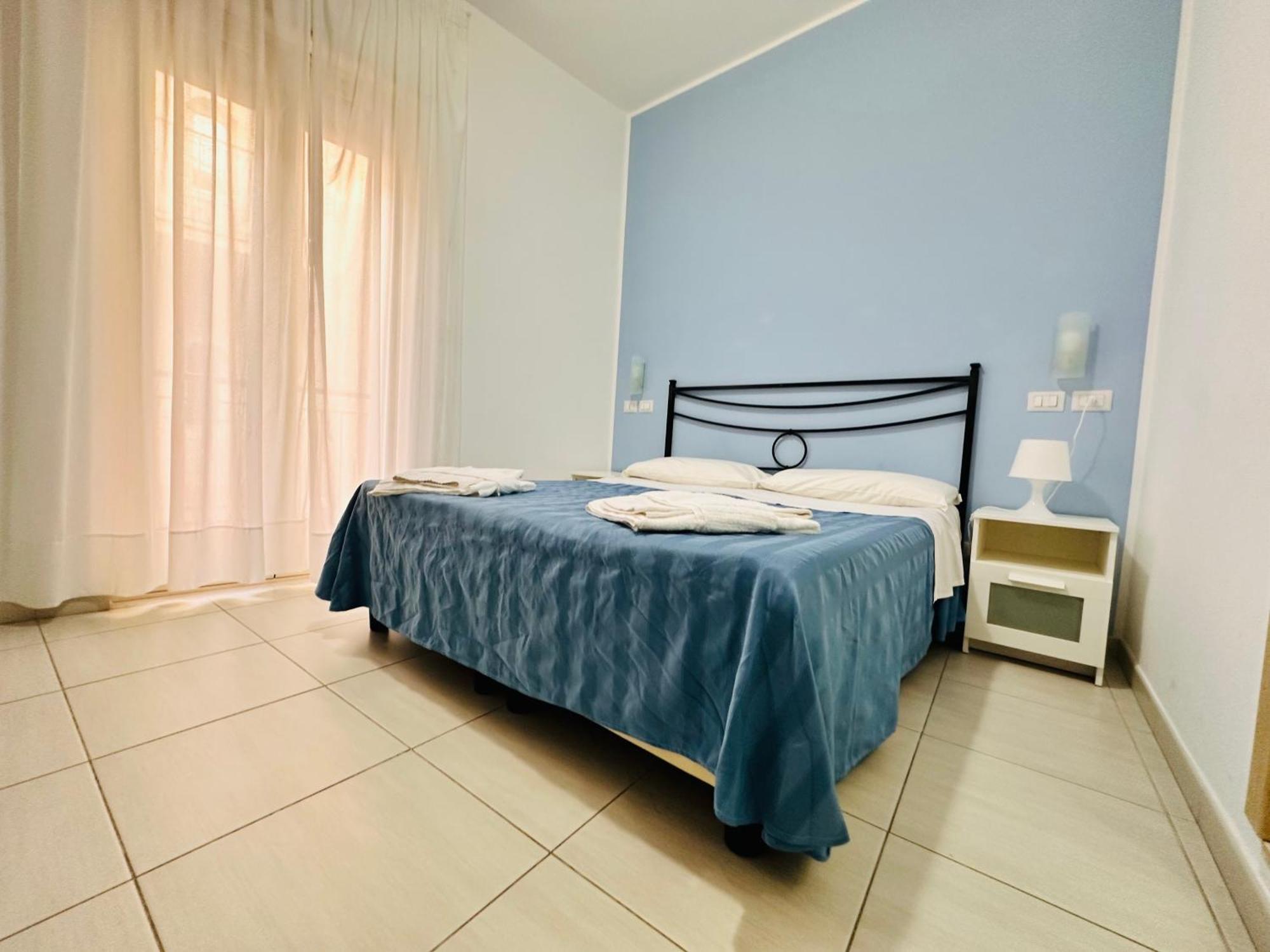 Maniel Beach Hotel Letojanni Exterior foto